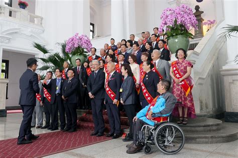 好人好事代表範例|接見112年度全國好人好事代表 陳揆感謝所有善行義舉。